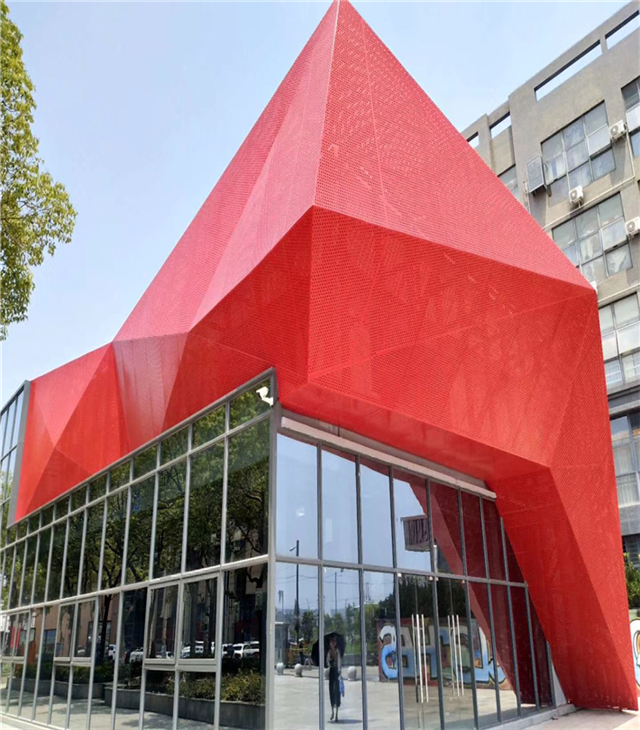 广州创意园门头红色冲孔铝单板装饰 雨棚遮阳铝单板装饰 造型铝单板图案定制示例图2