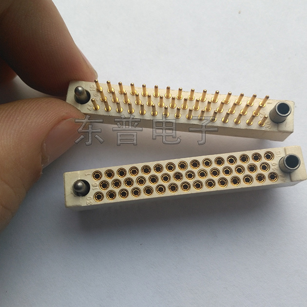 44线簧插孔连接器  插拔柔和 插拔次数10000次以上  可适应振动环境  东普电子制造 44芯线簧印制板连接器